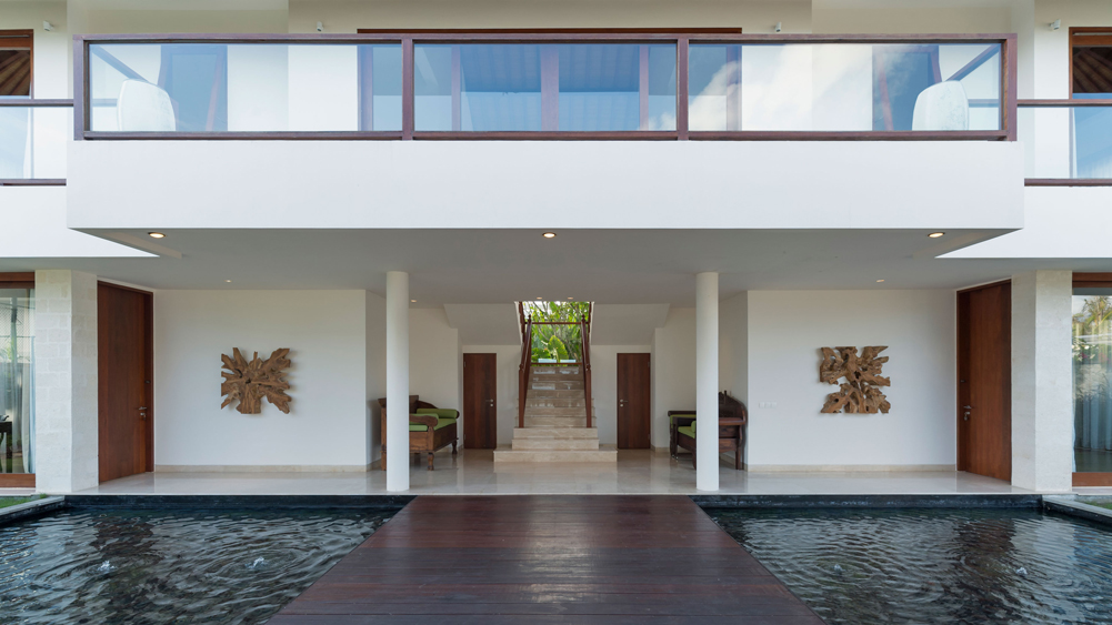 Pandawa Cliff Estate - Villa Marie - Villa walkway